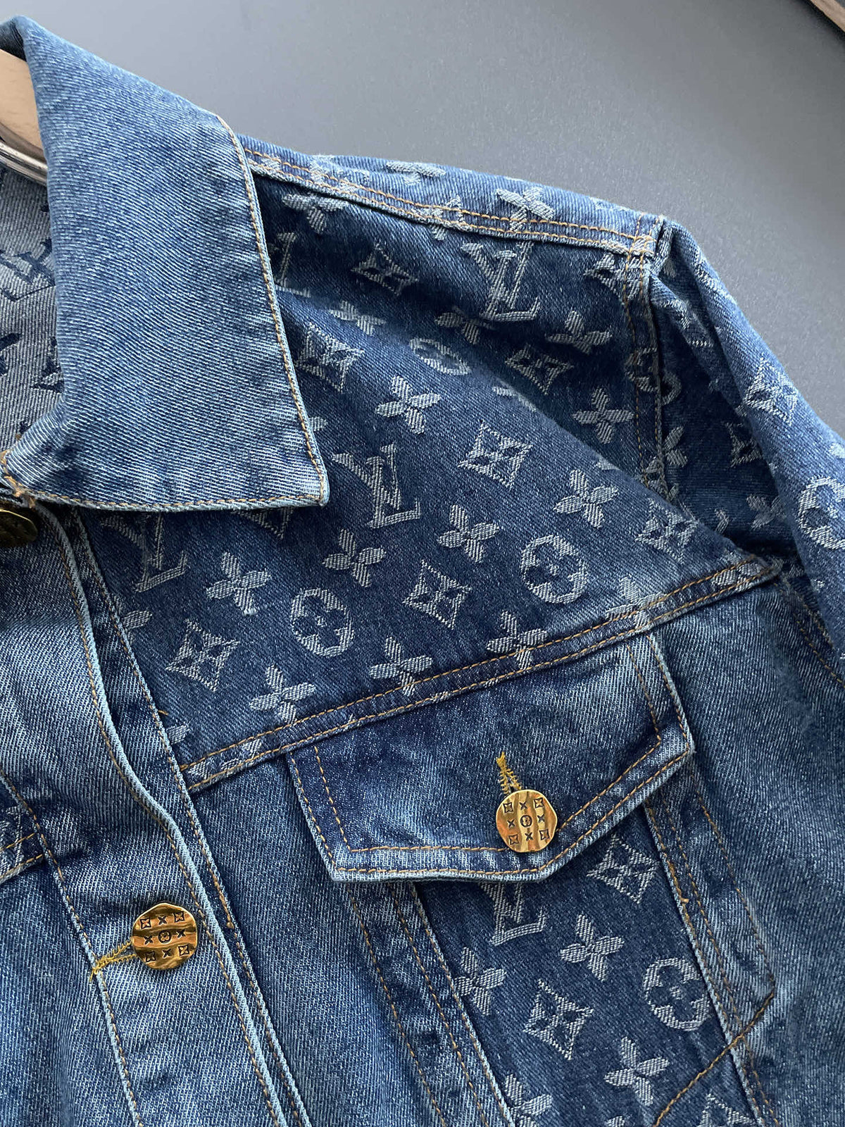 Chic Comfort Jacket-1045