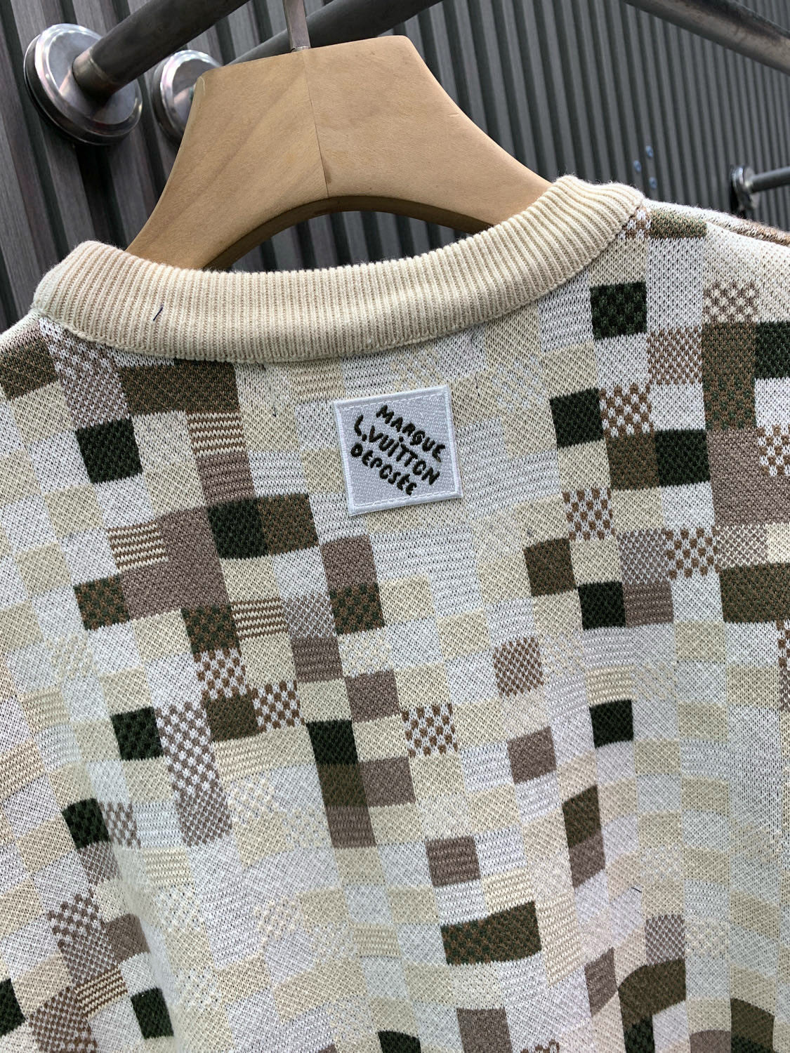 Classic Fashion Sweater-1088