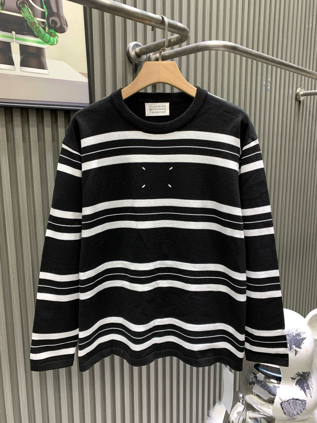 Classic Fashion Sweater-1093