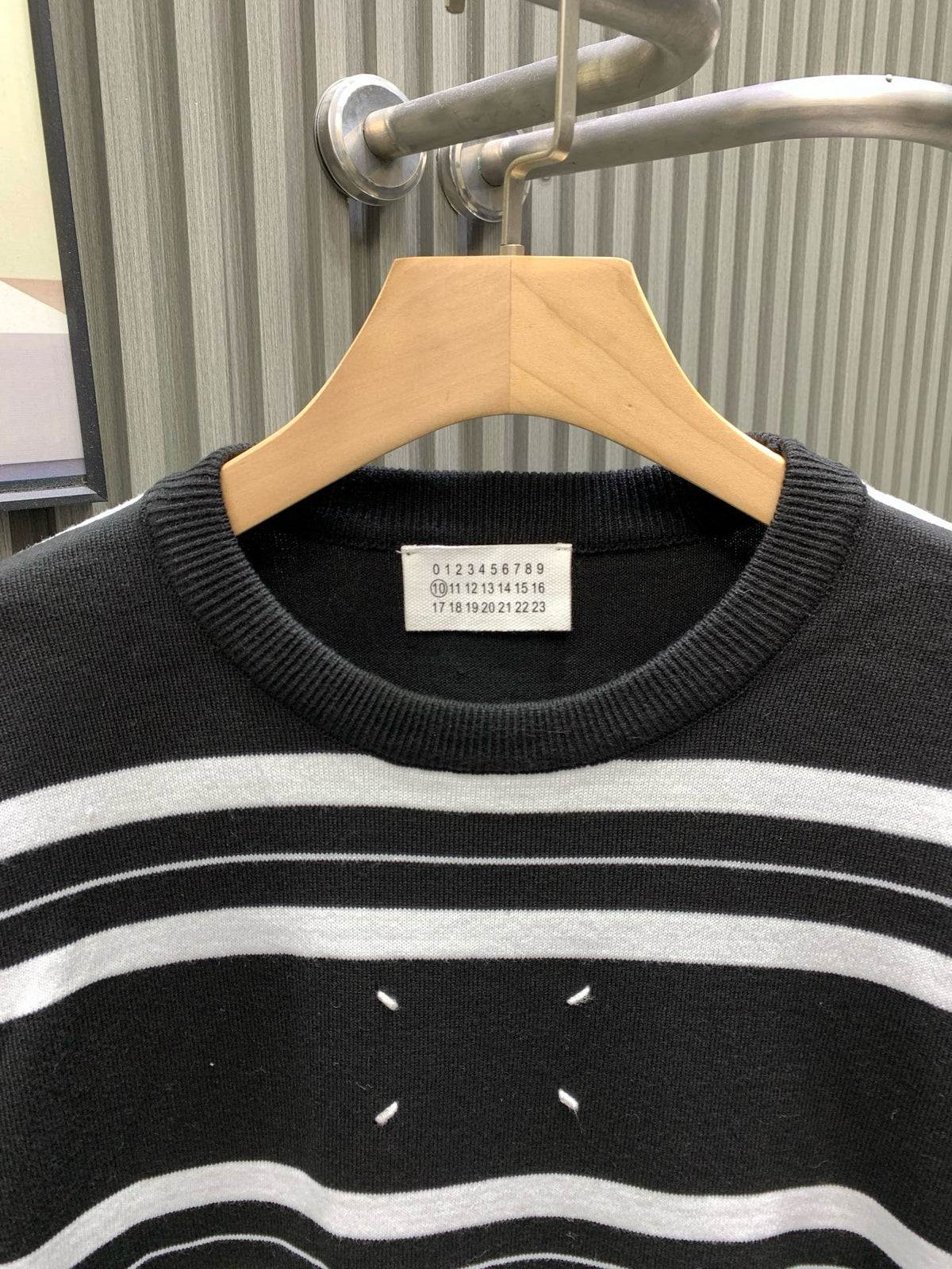 Classic Fashion Sweater-1093