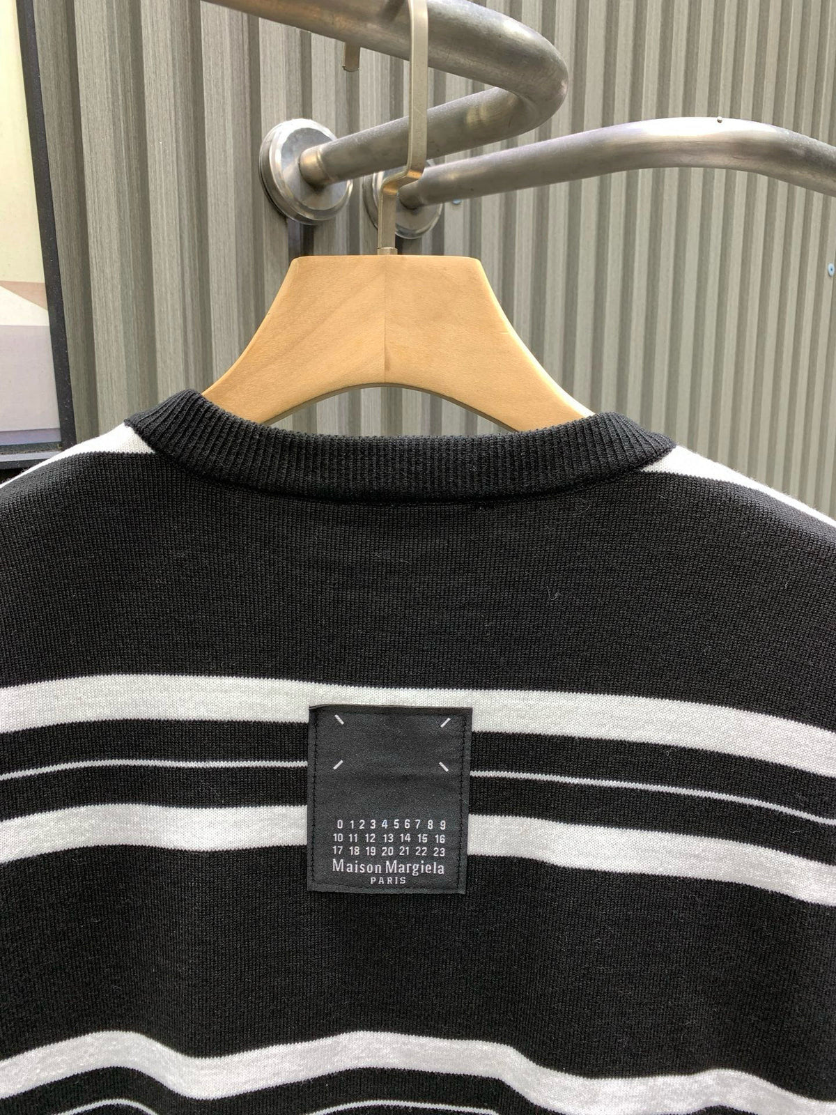 Classic Fashion Sweater-1093