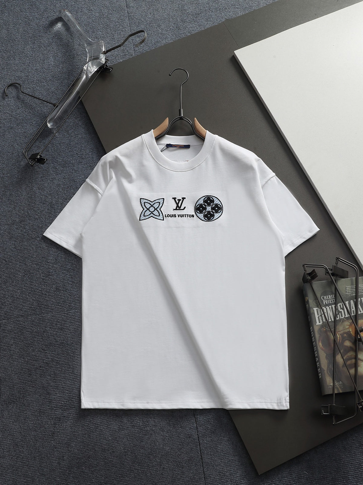 Classic T-shirt-389