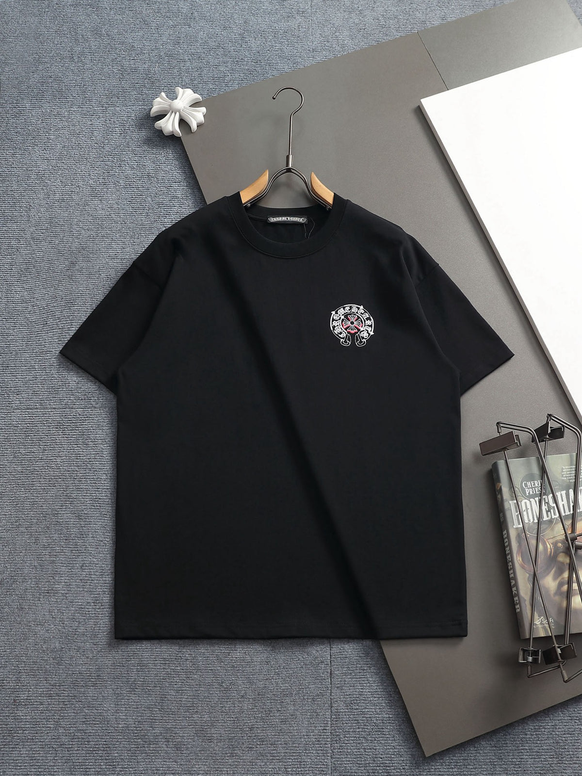 Classic T-shirt-395