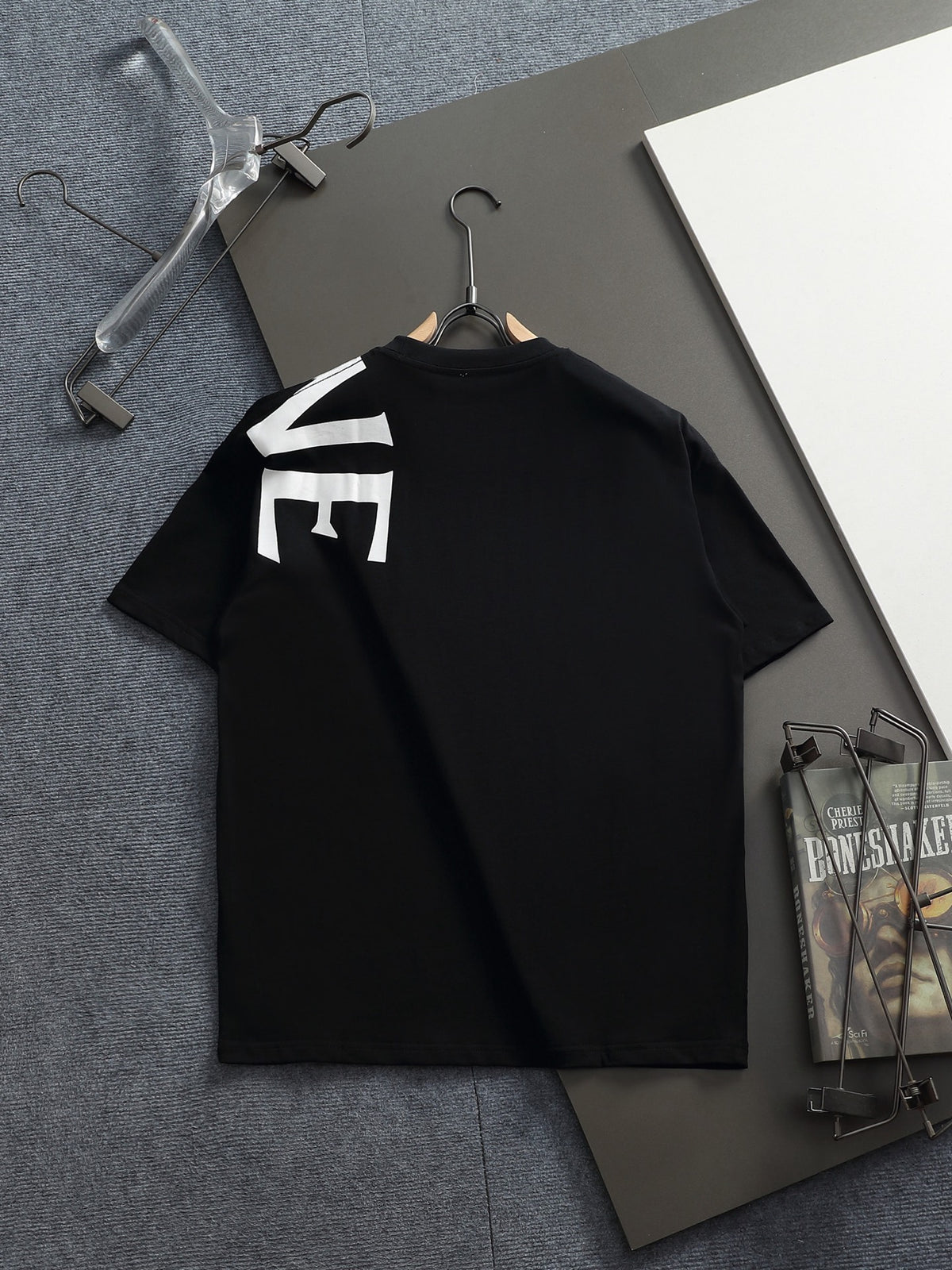 Classic T-shirt-350