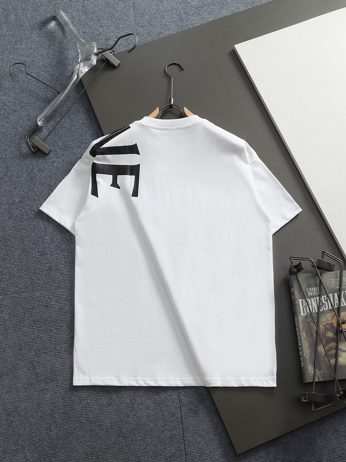 Classic T-shirt-350