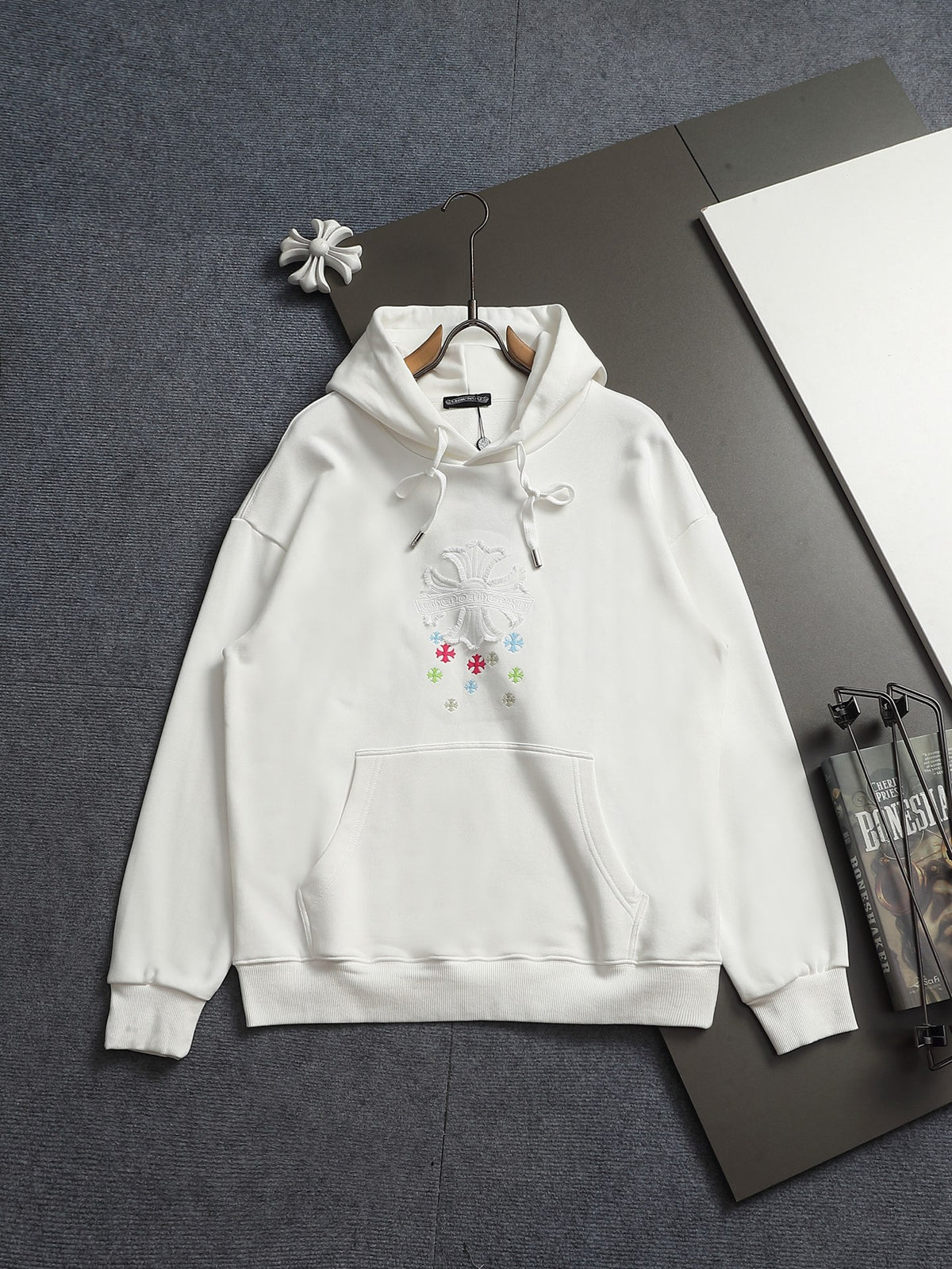 Classic Fit Hoodie-1107