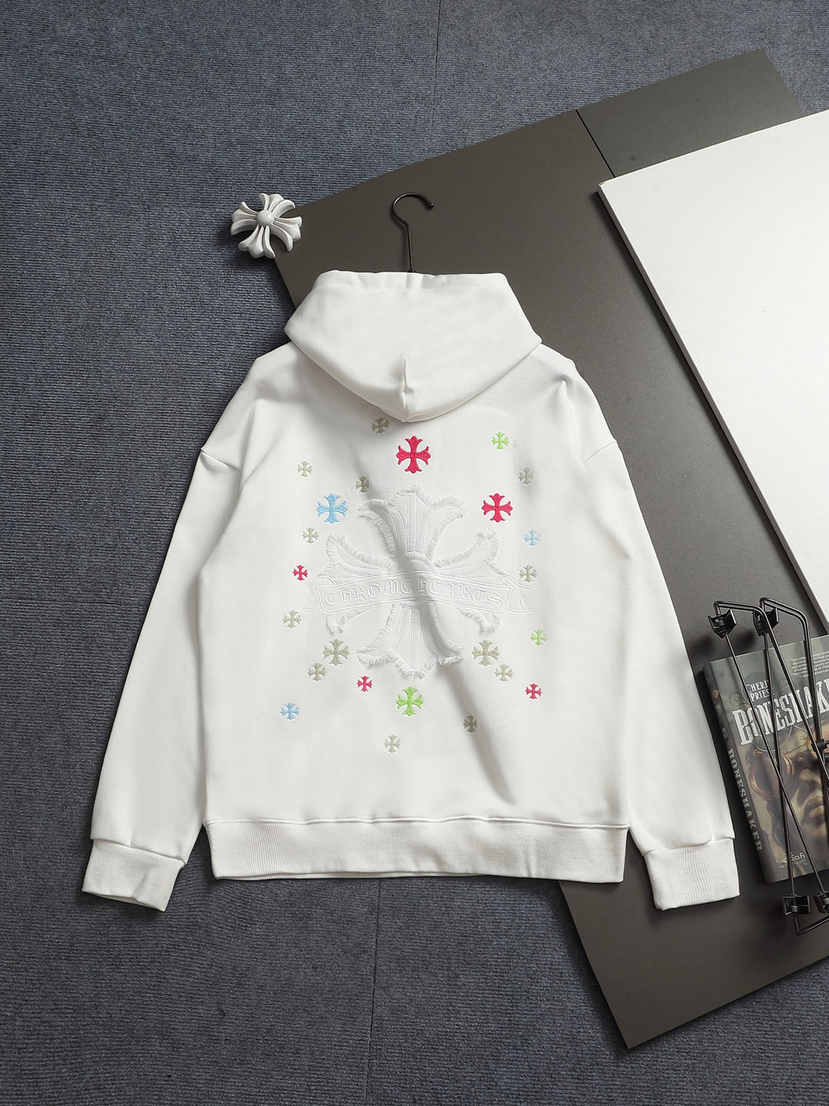 Classic Fit Hoodie-1107