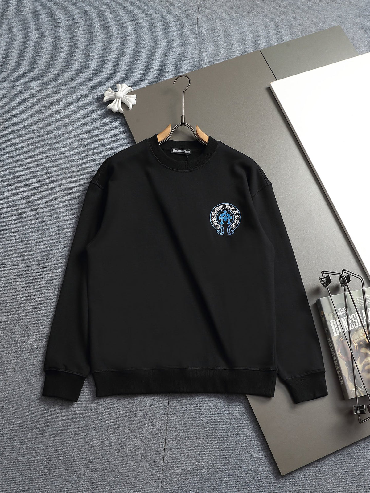 Classic Fashion Sweater-1180