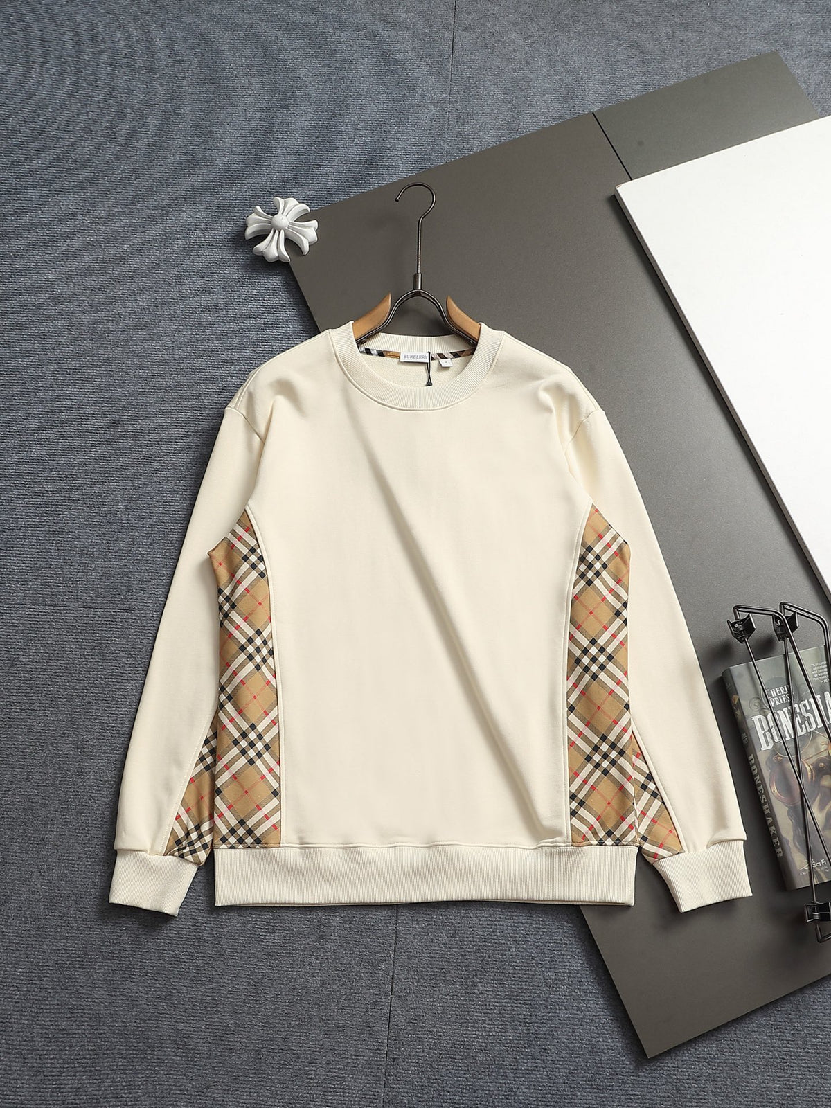 Classic Fashion Sweater-1183