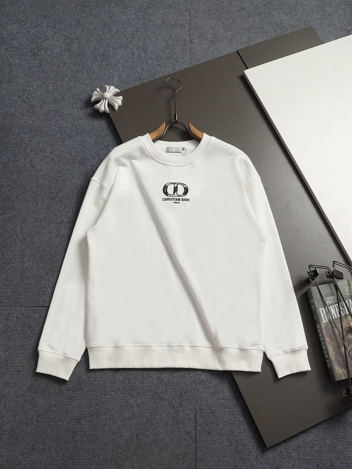 Classic Fashion Sweater-1190