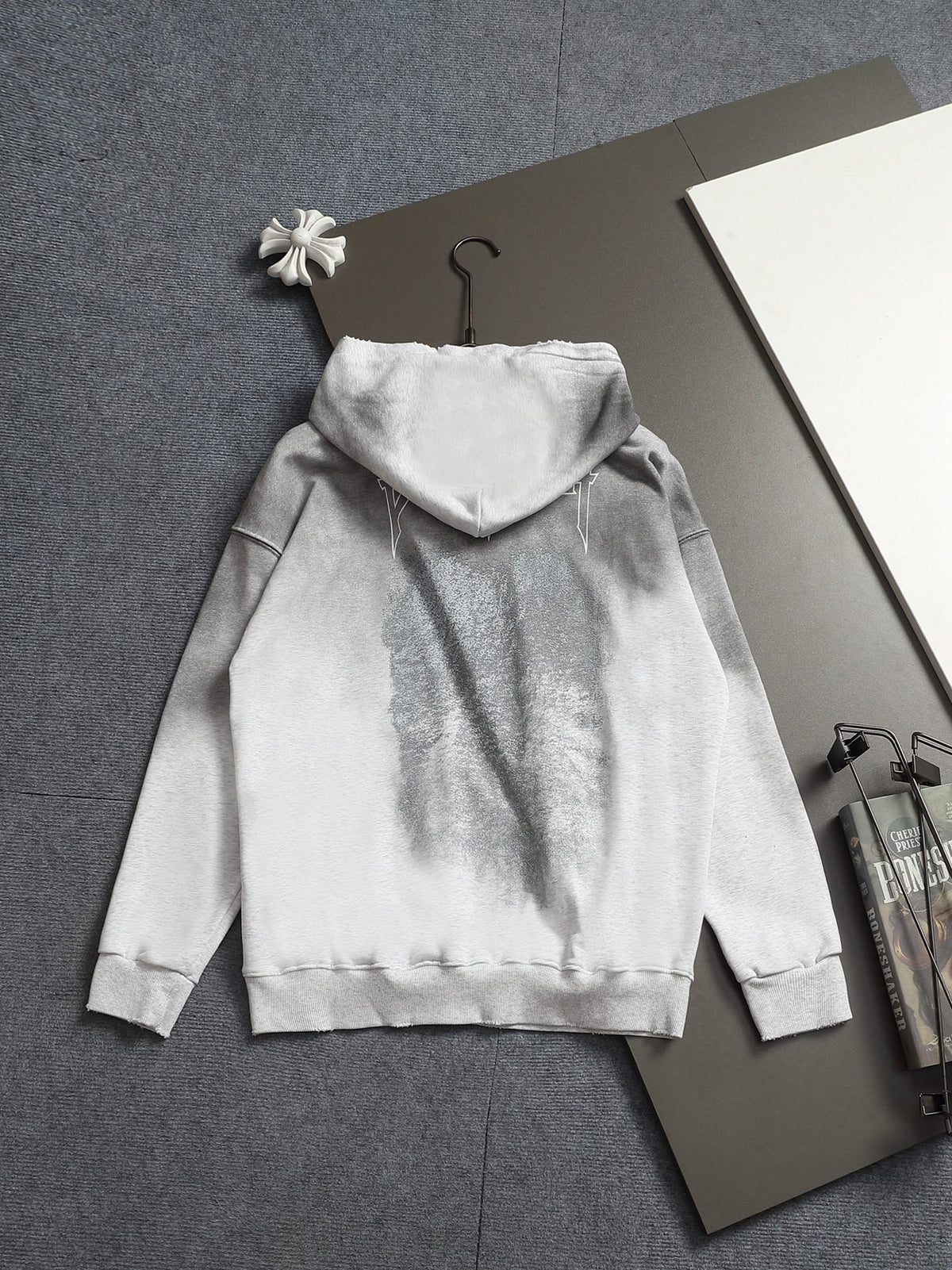 Classic Fit Hoodie-1110