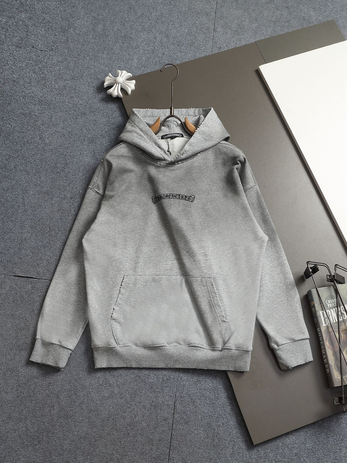 Classic Fit Hoodie-1112