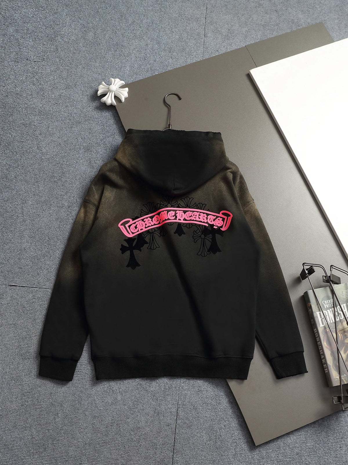 Classic Fit Hoodie-1112