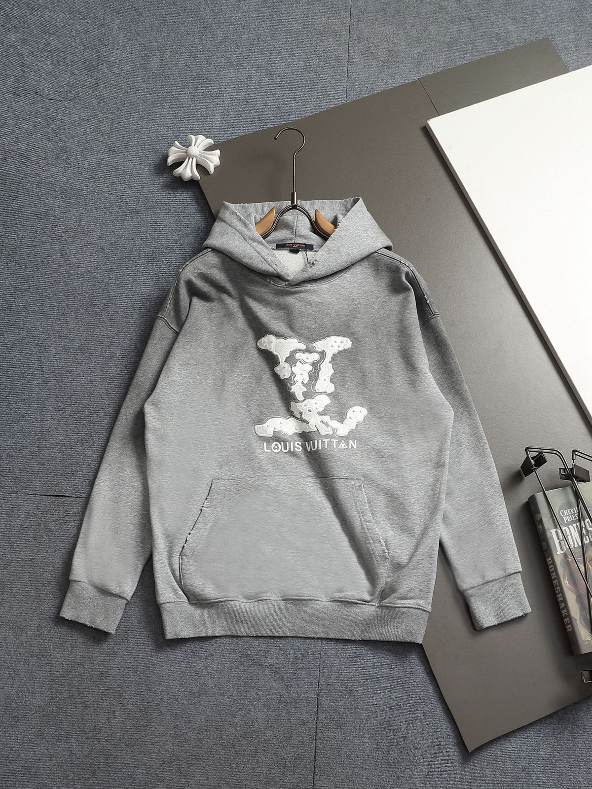 Classic Fit Hoodie-1114