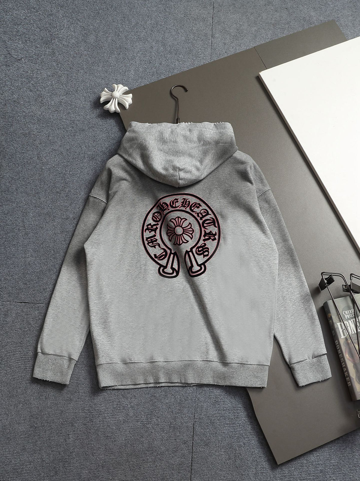 Classic Fit Hoodie-1117