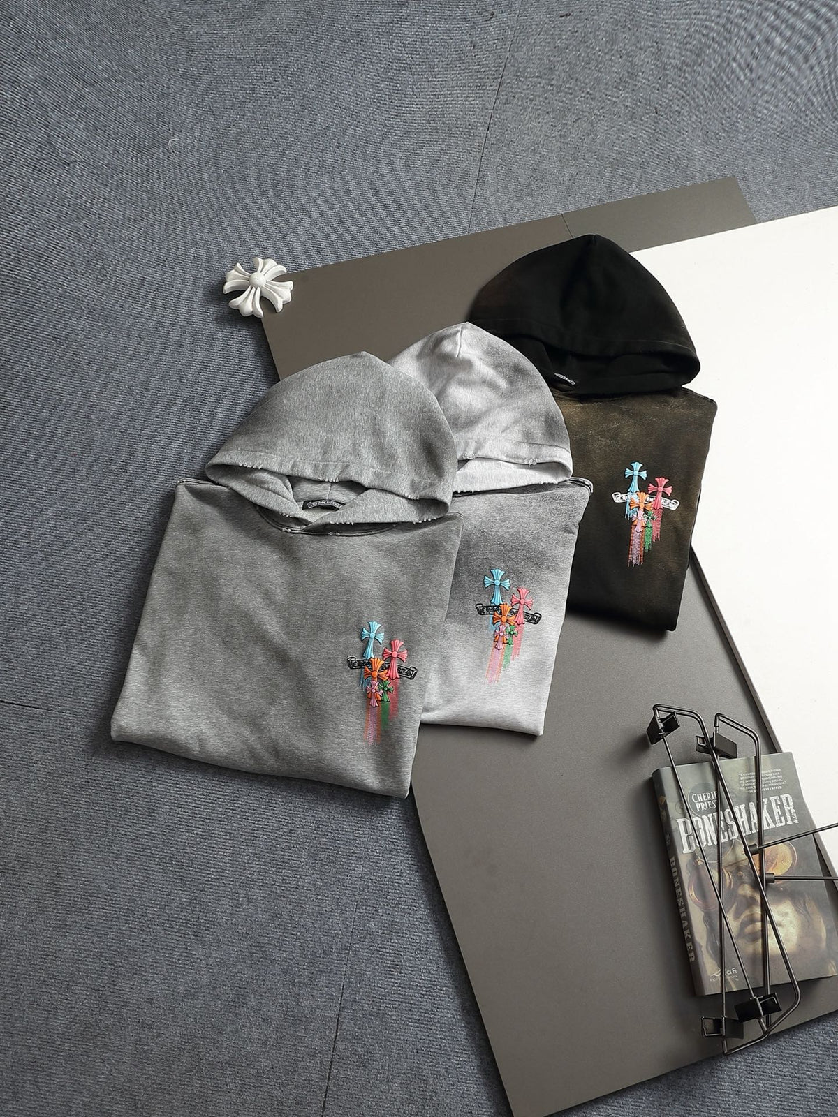 Classic Fit Hoodie-1120