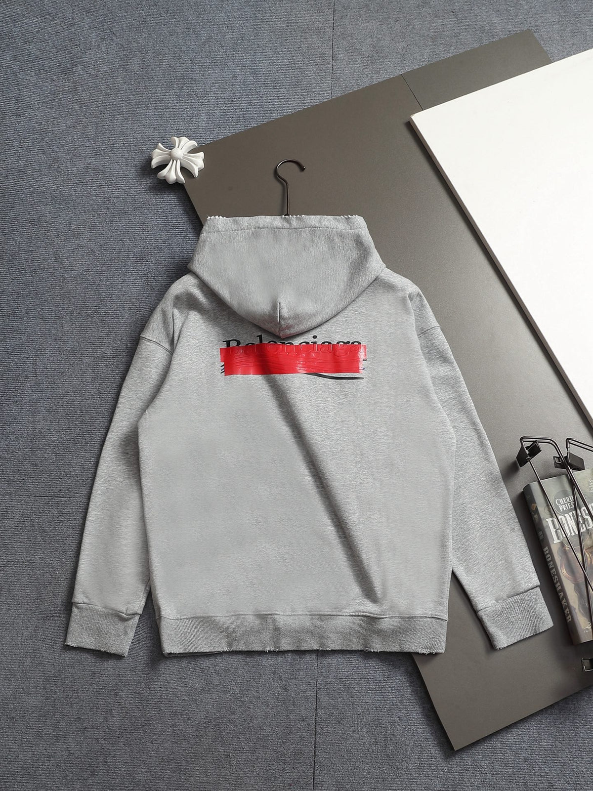 Classic Fit Hoodie-1121