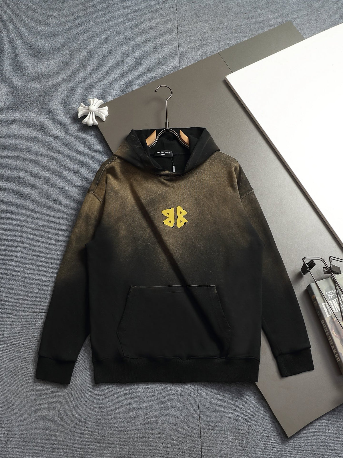 Classic Fit Hoodie-1122