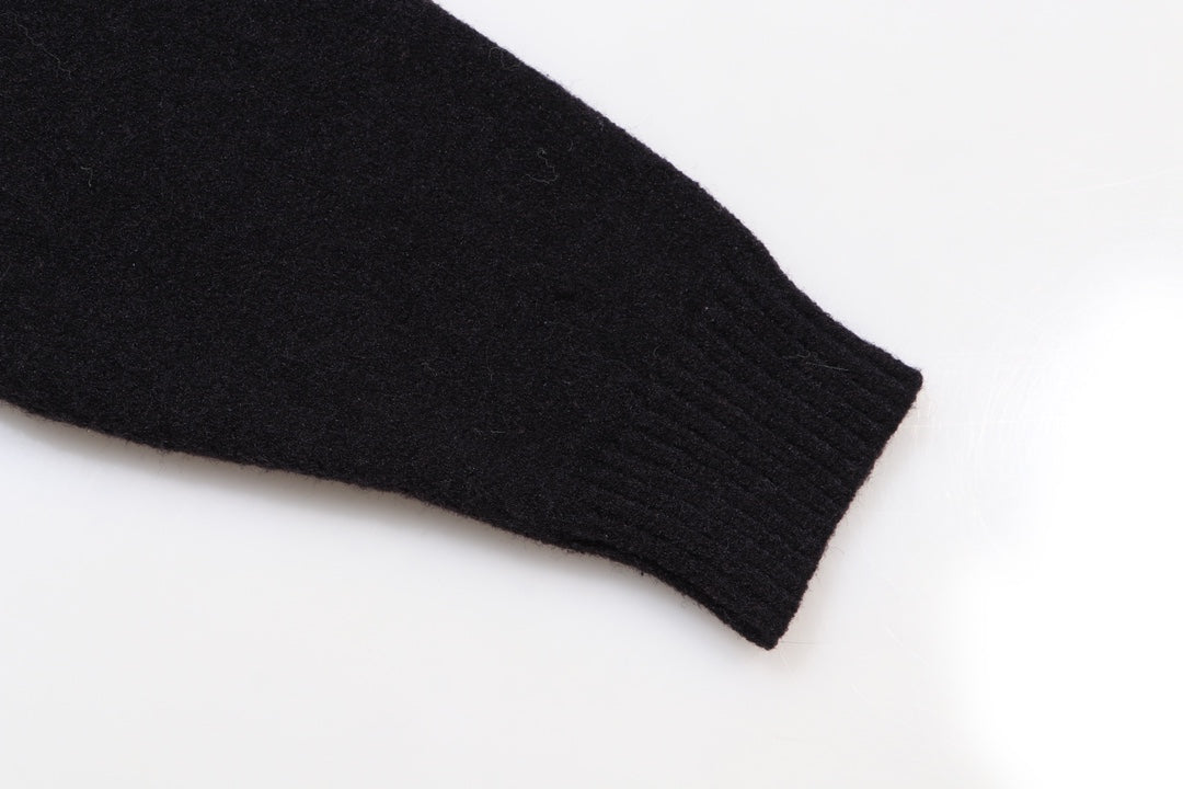 Classic Fashion Sweater-1305