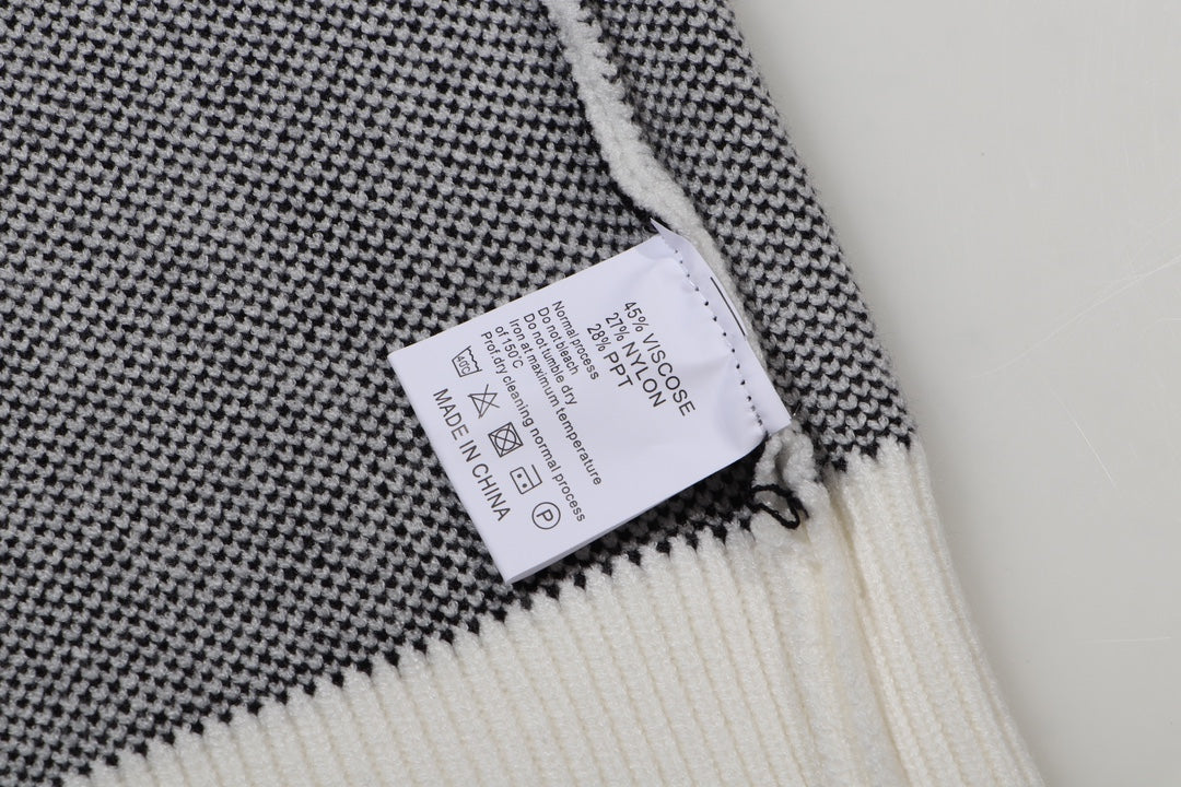 Classic Fashion Sweater-1316