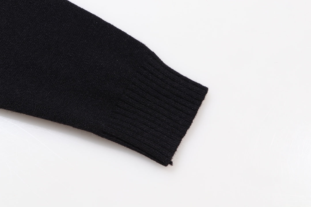Classic Fashion Sweater-1332
