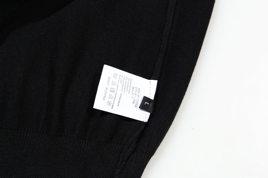 Classic Fashion Sweater-1374