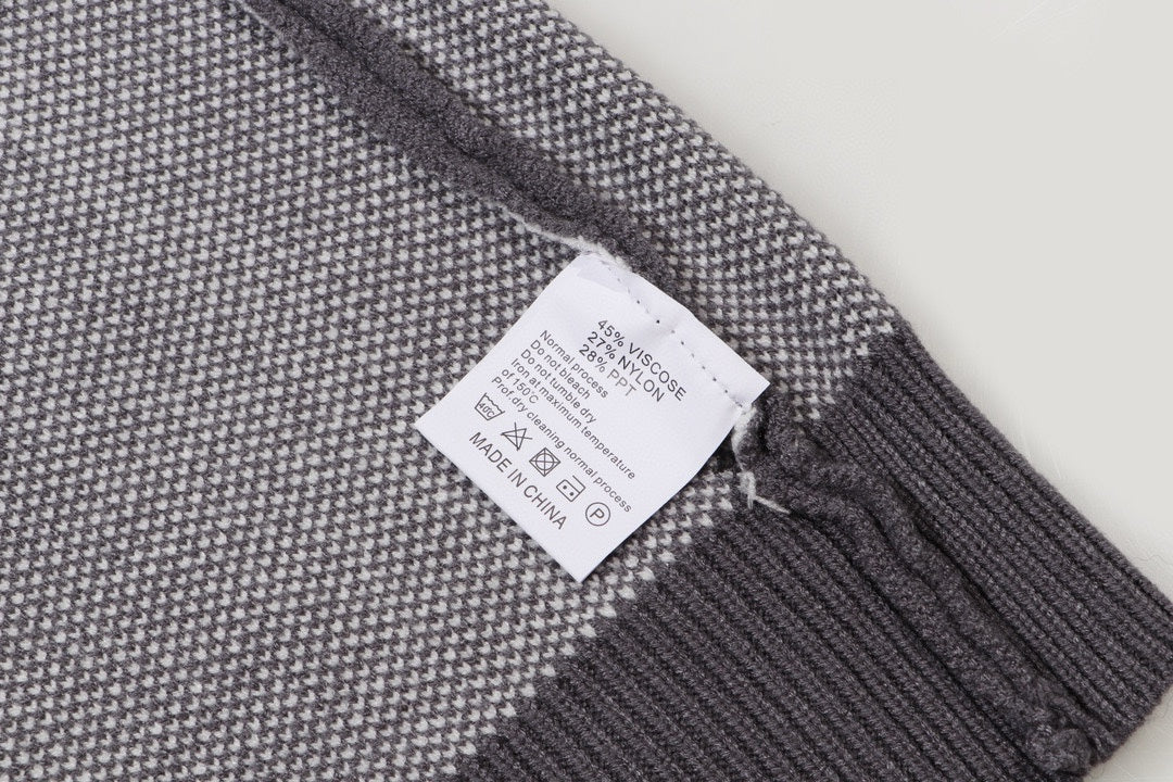 Classic Fashion Sweater-1394