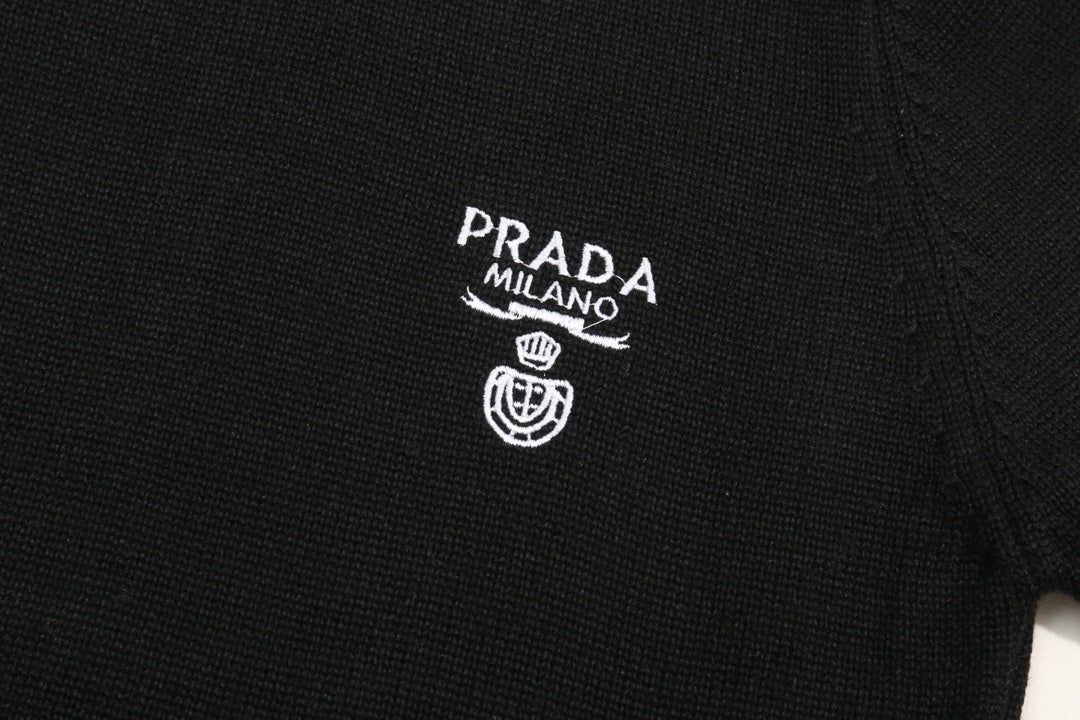 Classic Fashion Sweater-1401