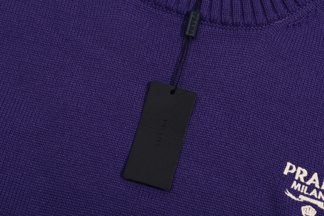 Classic Fashion Sweater-1402