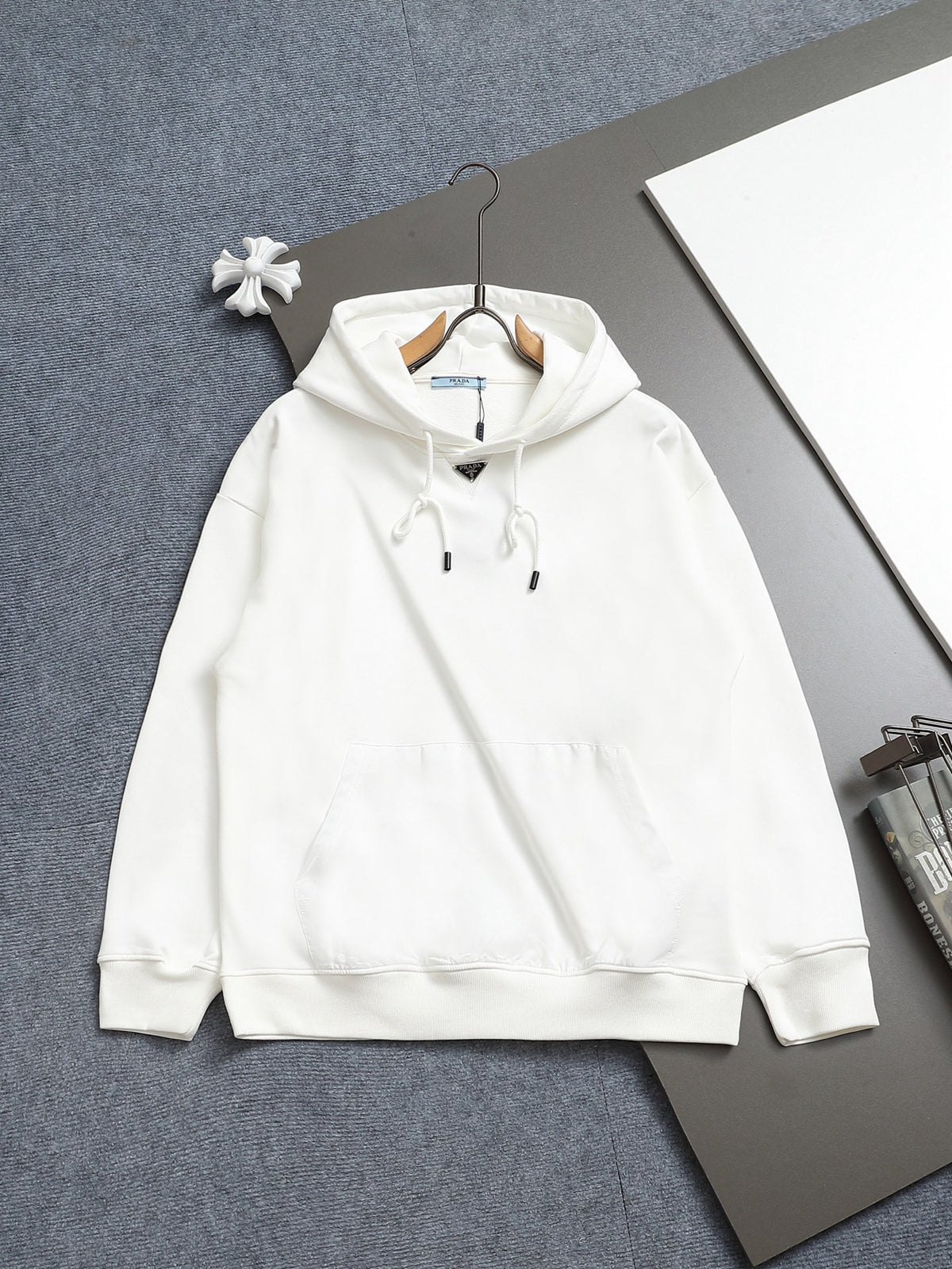 Classic Fit Hoodie-1152